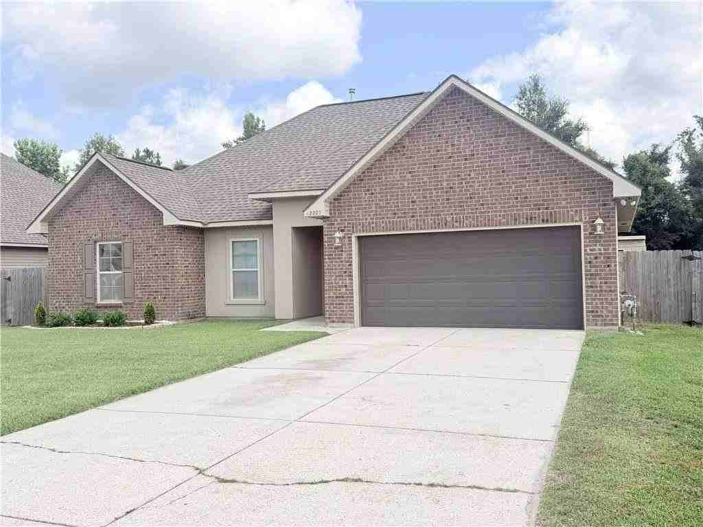 42225 Atmore Pl