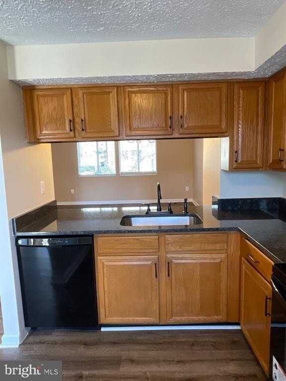 5863 Rowanberry Dr #5863 - Photo 6 of 27