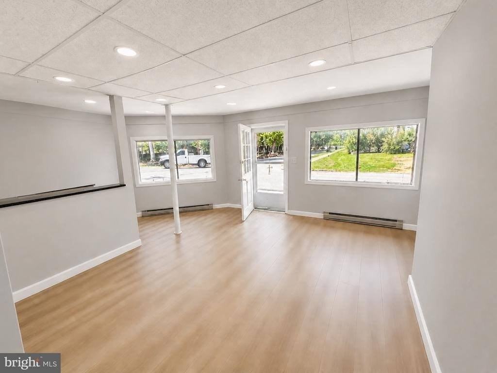 4601 Strauss Ave #4 - Photo 3 of 5