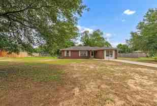 5246 Sewell Rd - Photo 1 of 1