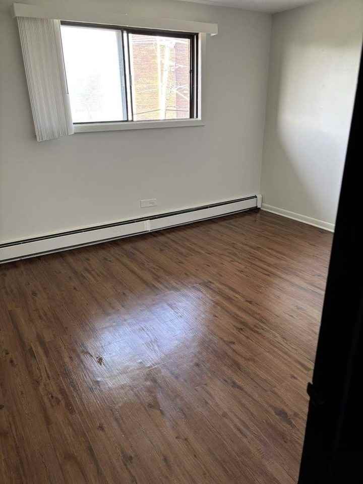 200 Madison St #1H - Photo 3 of 13