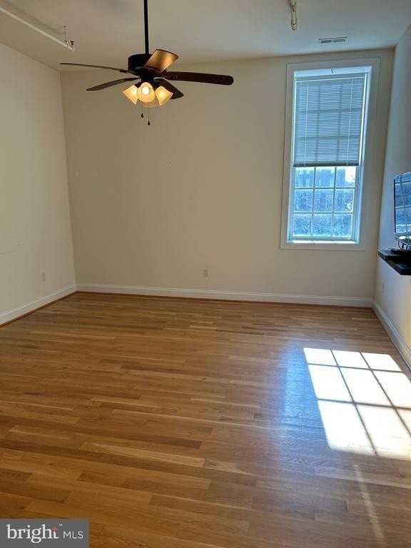 302 N Cameron St #203 - Photo 7 of 10