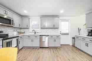 412 1st St - Photo 1 of 1