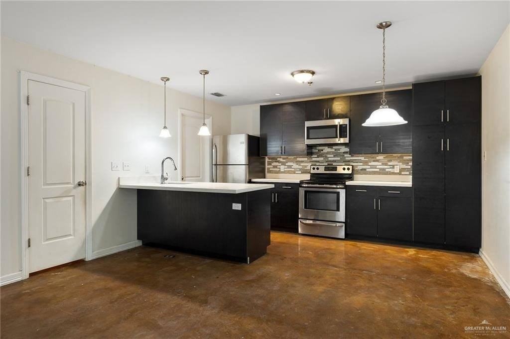 512 S 9th St #A - Photo 4 of 9