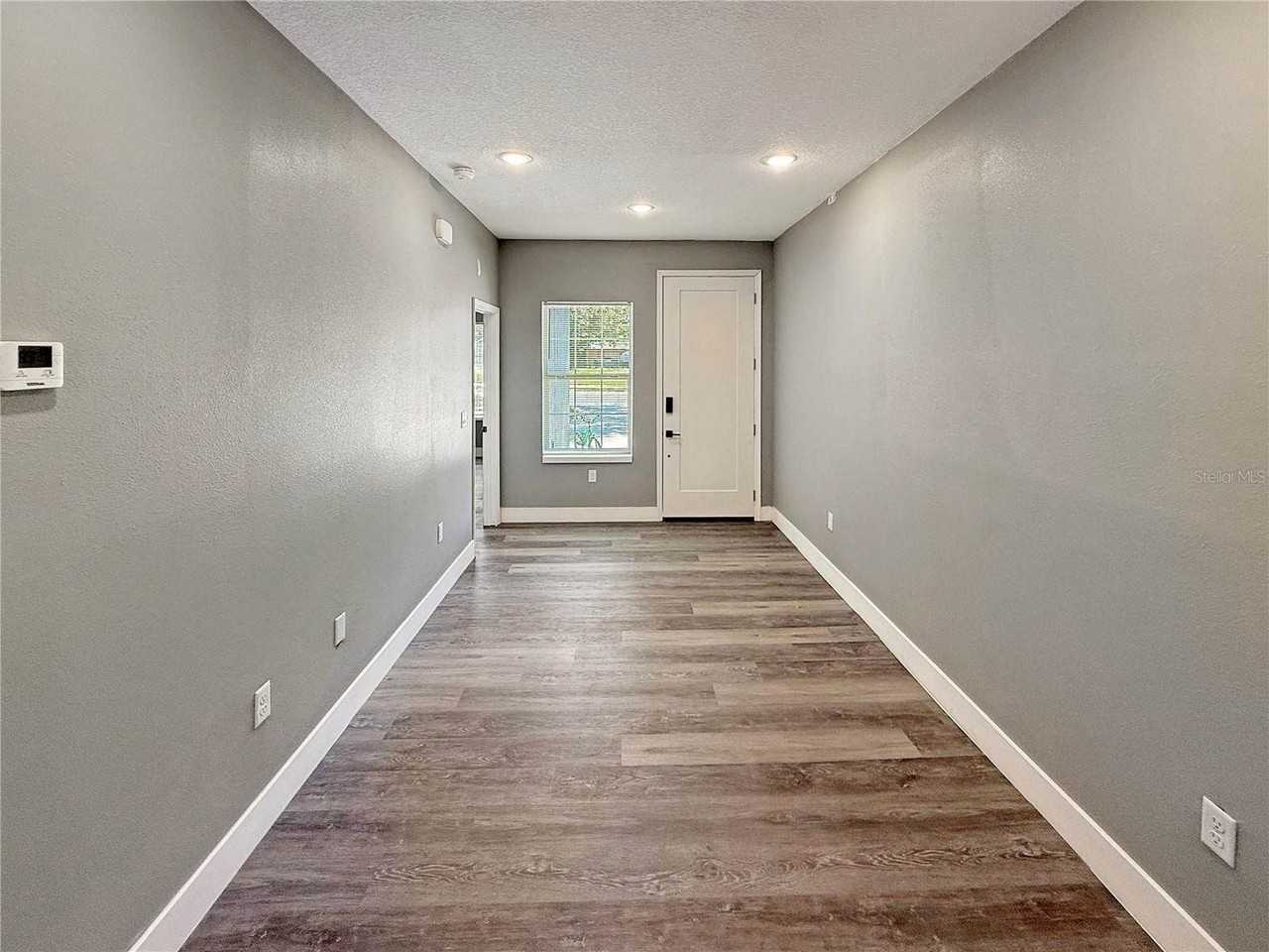 323 Pearl St #1 - Photo 7 of 17