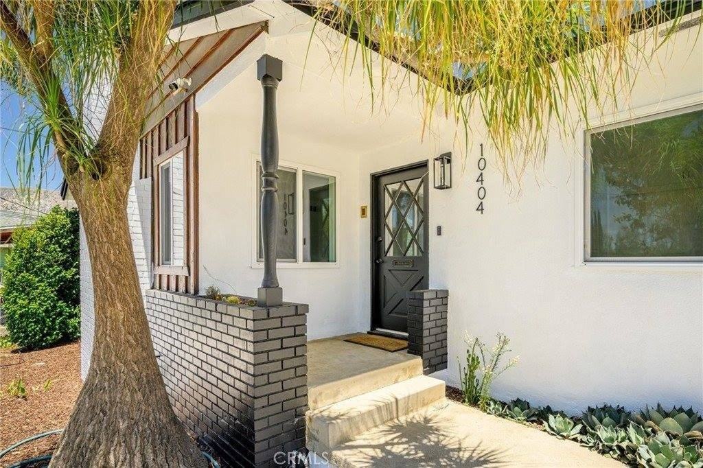 10404 Leolang Ave - Photo 2 of 29