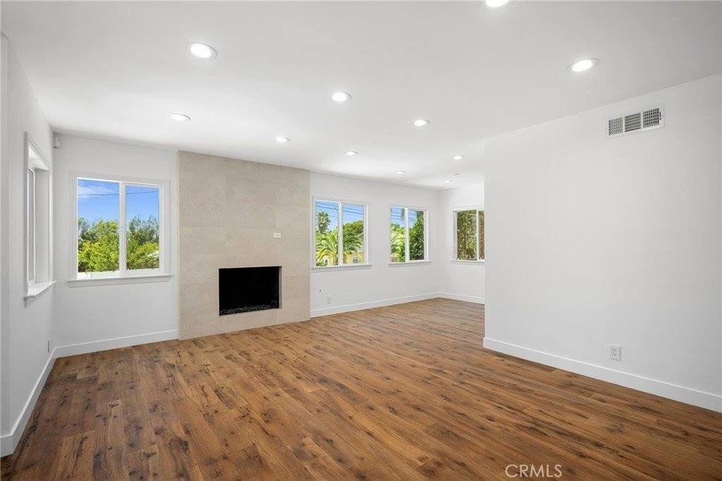 10404 Leolang Ave - Photo 4 of 29