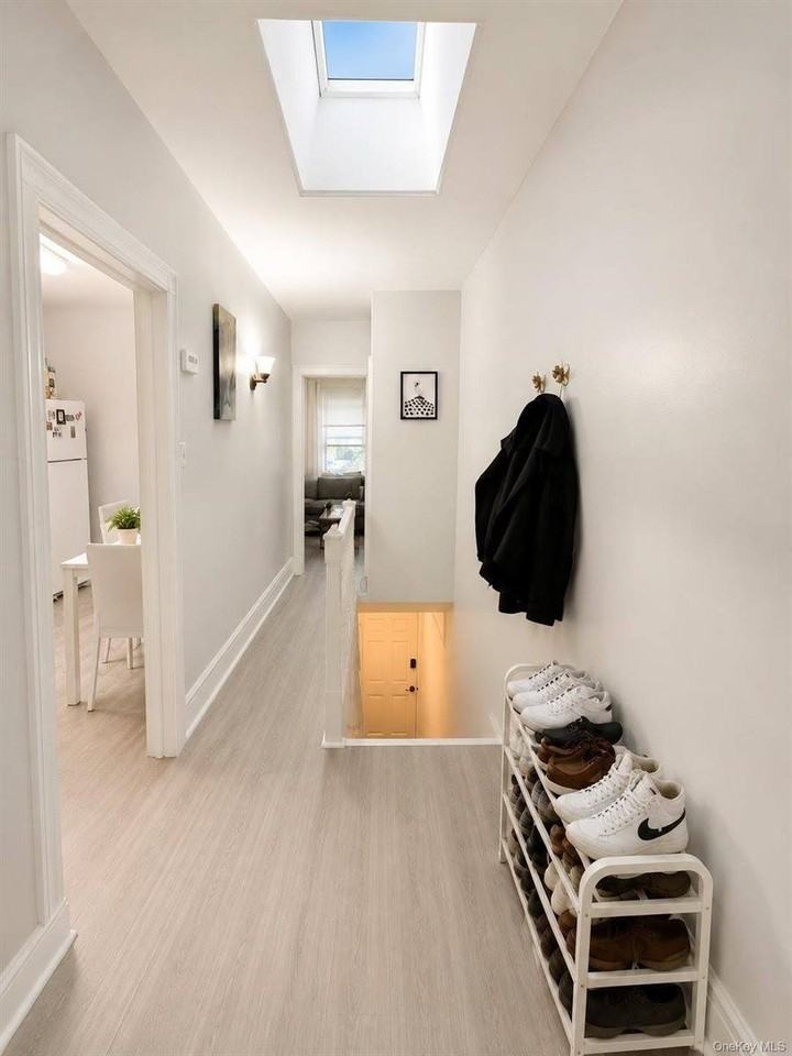 4712 1/2 99th St - Photo 2 of 6