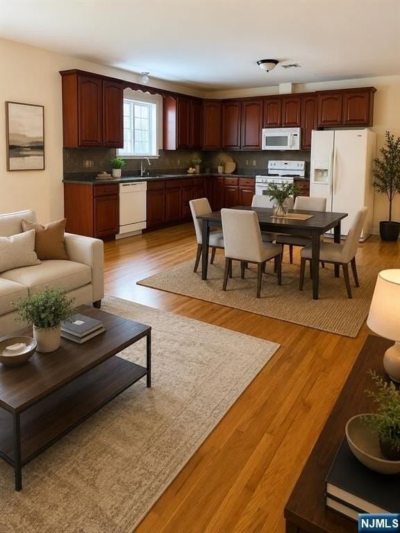 196 Franklin Ave #2 - Photo 2 of 5