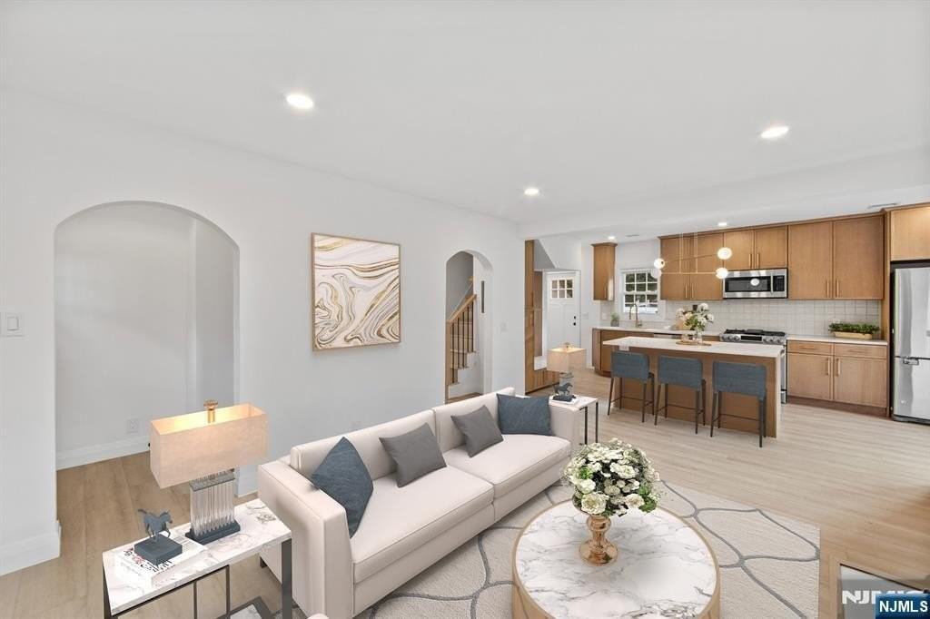 32 Brook Street - Photo 7 of 32