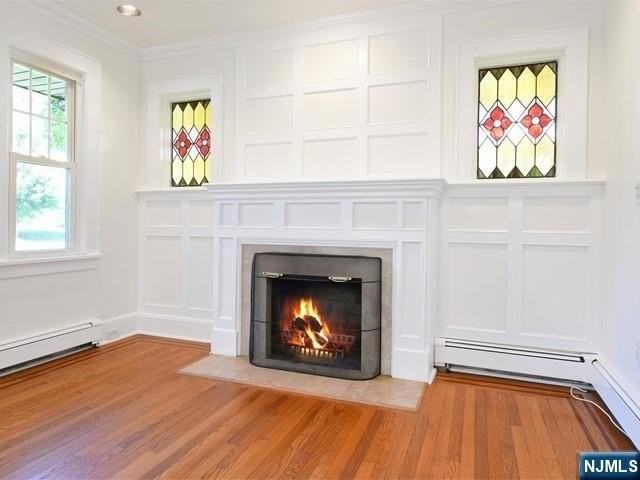 8 Laurel Ave - Photo 3 of 25