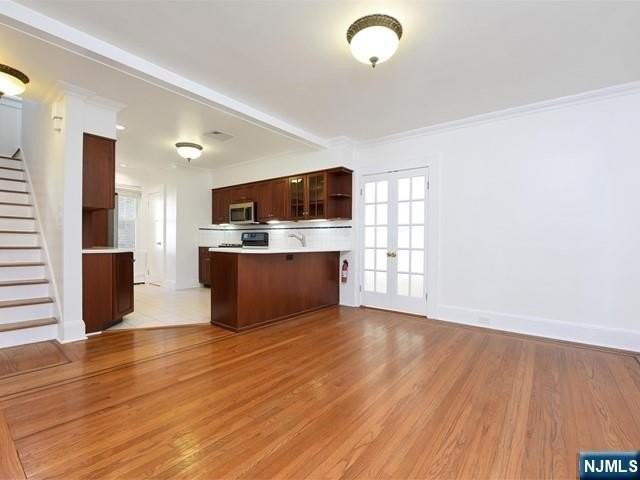 8 Laurel Ave - Photo 6 of 25