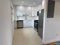 307 9th St #3A - Photo 1 of 1