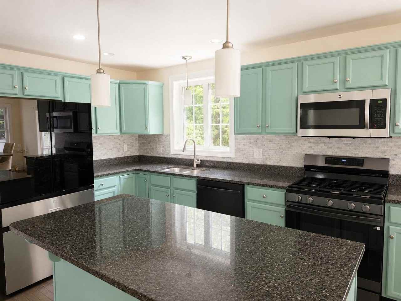 21 Stocklan Cir - Photo 5 of 14