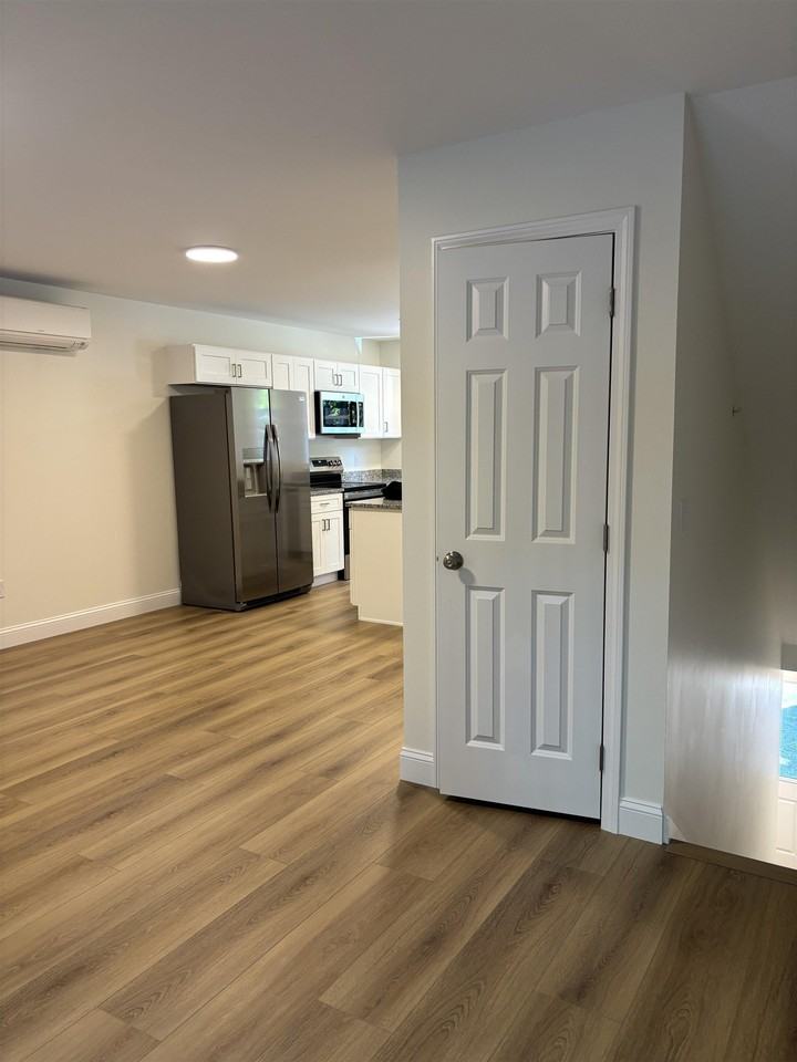 15 Lucy Ln - Photo 2 of 18