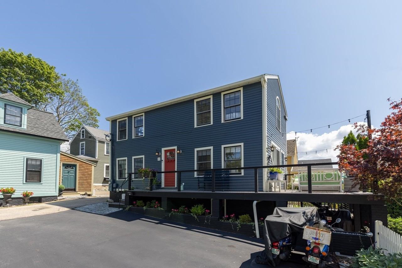 18 Walden St - Photo 4 of 38