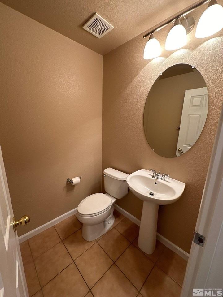3943 Antinori Dr - Photo 3 of 32