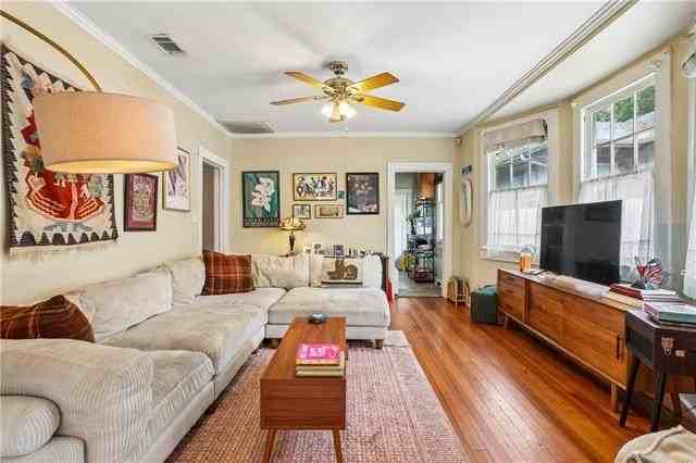 2216 Joseph St - Photo 7 of 19
