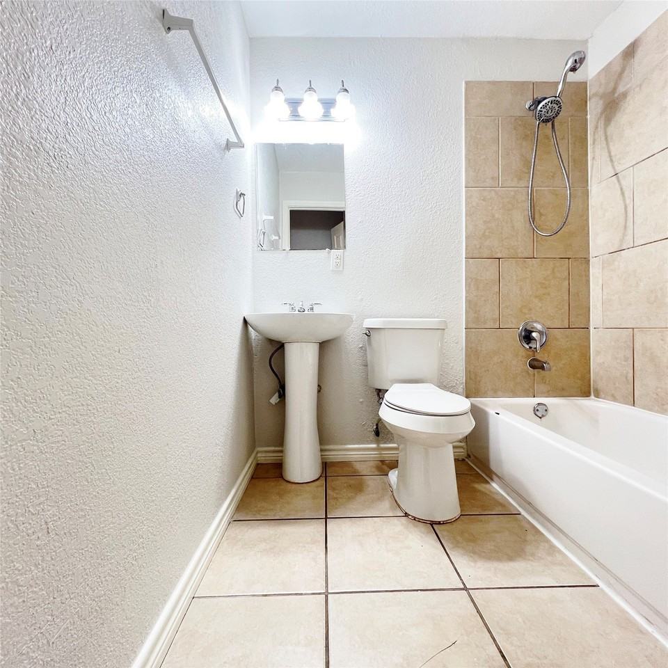 2310 Healey Dr - Photo 6 of 11