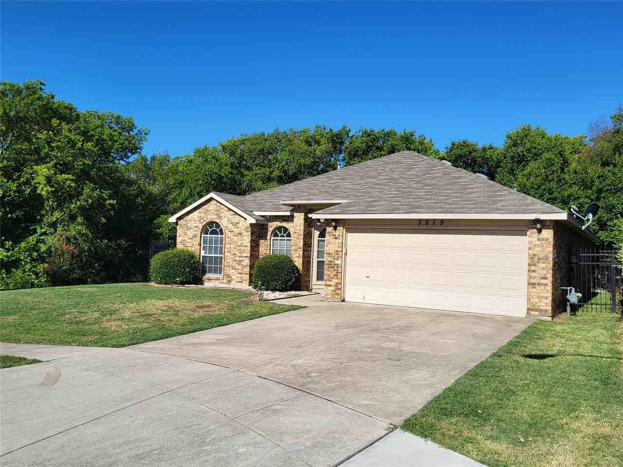 3519 Daisy Ln - Photo 2 of 22