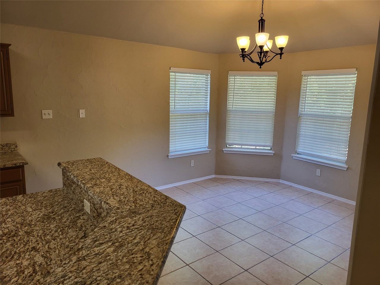3519 Daisy Ln - Photo 7 of 22