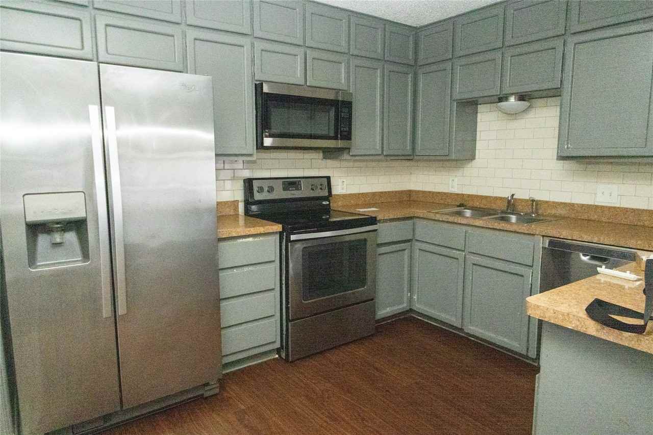 6919 W Cleburne Rd - Photo 3 of 40
