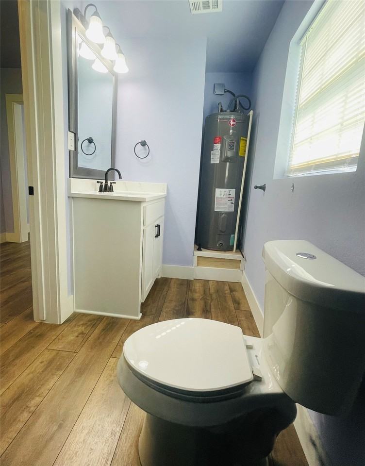 109 Lois St - Photo 7 of 21
