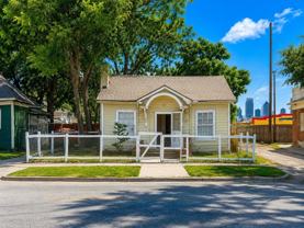 1209 N Carroll Ave - Photo 1 of 1
