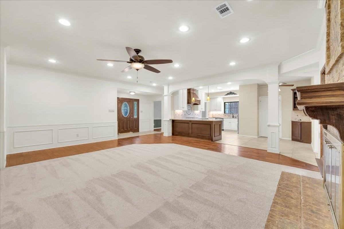 617 Arbor Ct - Photo 6 of 40