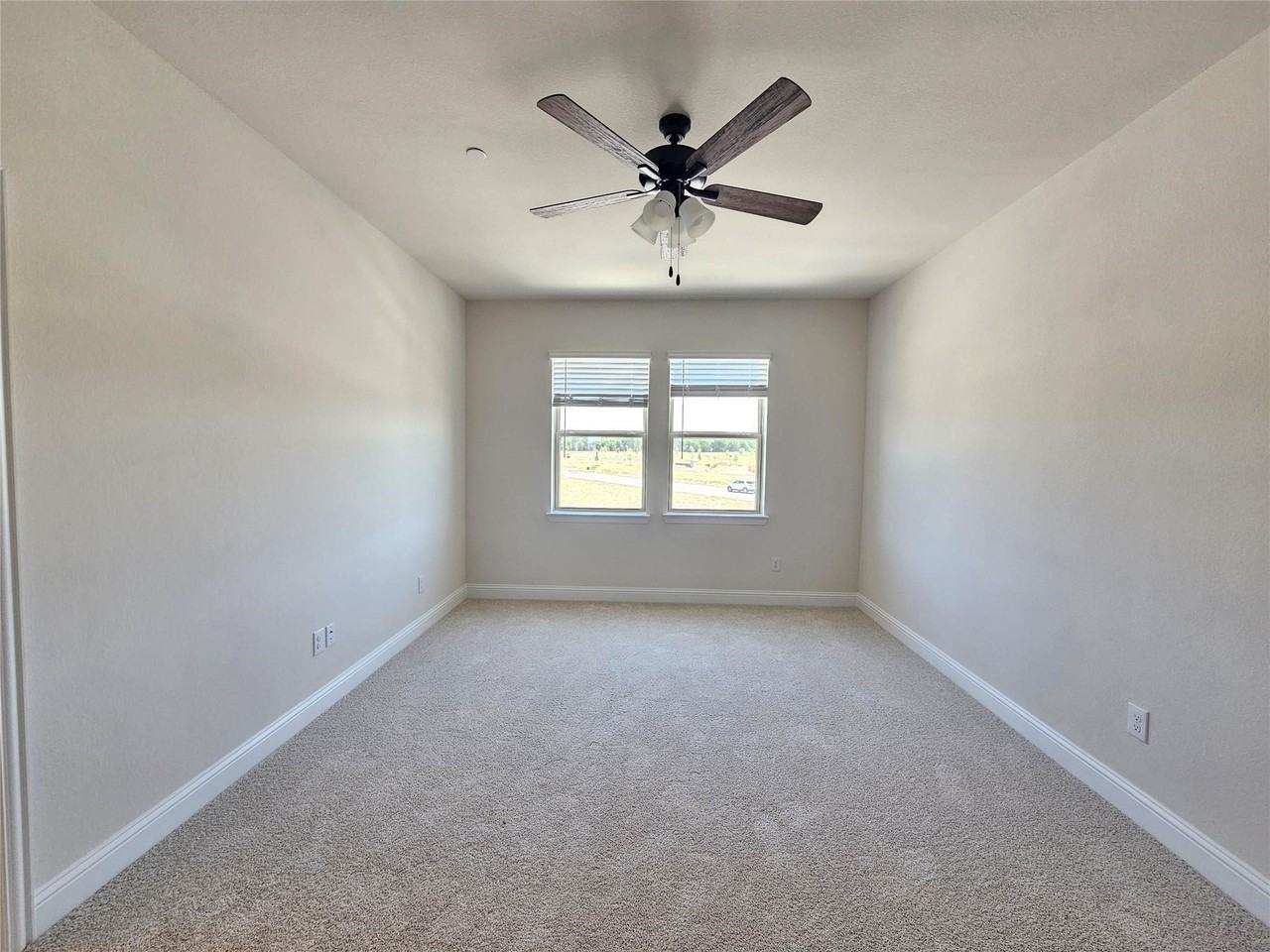 7933 Sunset Blvd - Photo 5 of 21