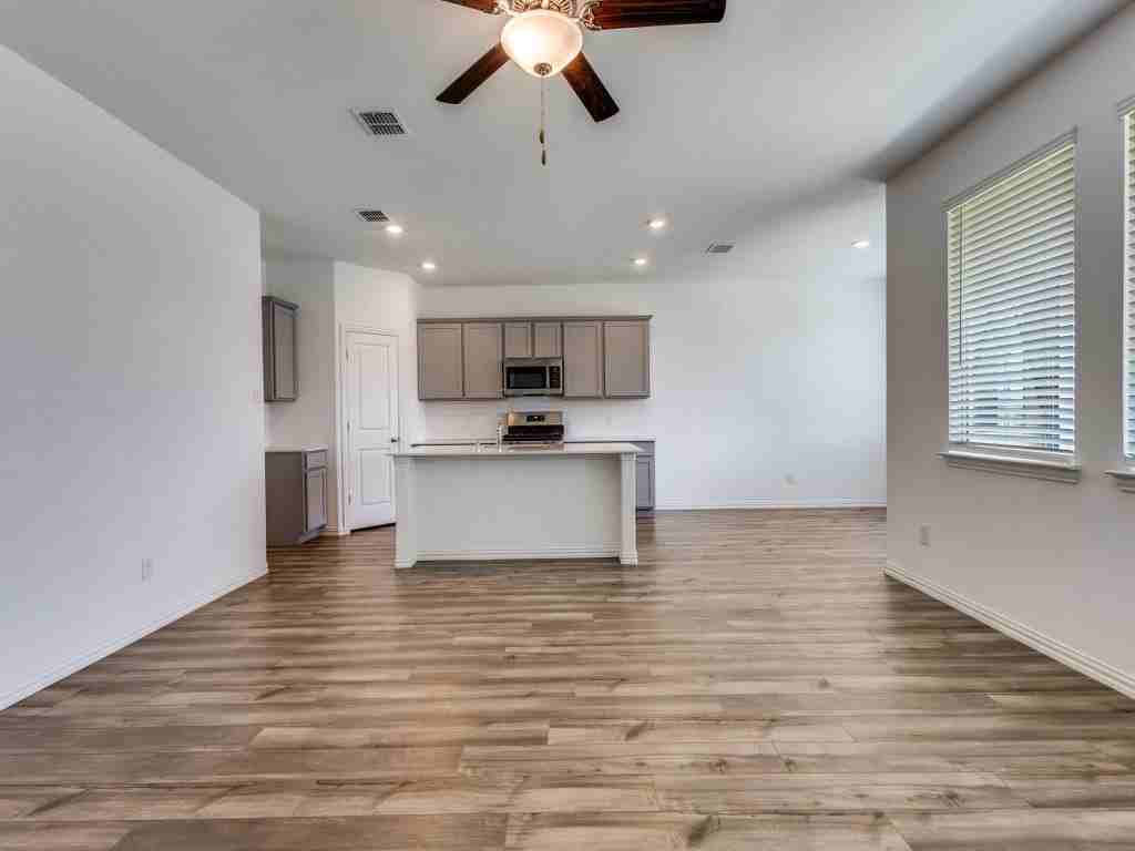 1601 Madison Dr - Photo 7 of 20