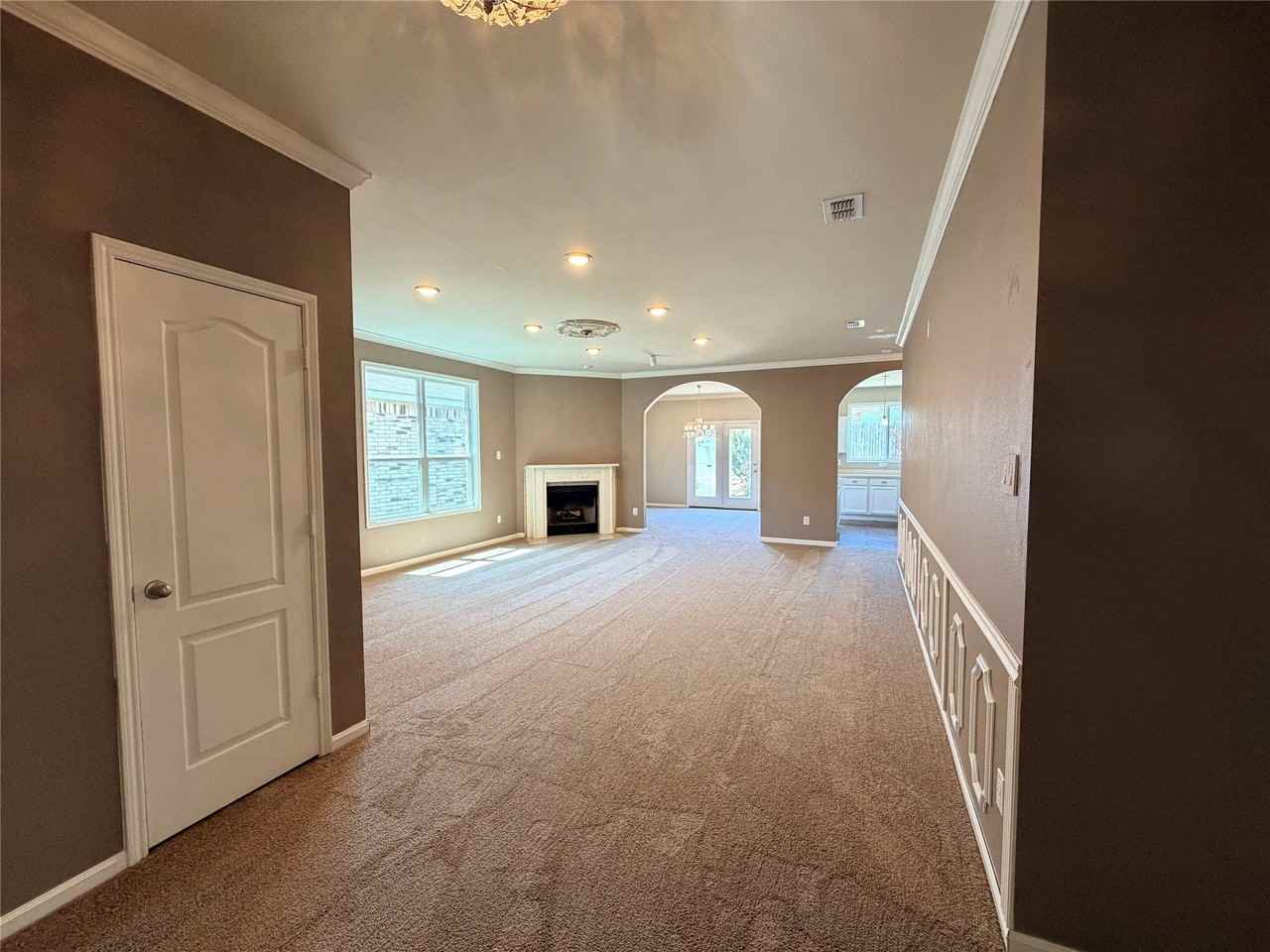 5000 Wild Oats Dr - Photo 3 of 26