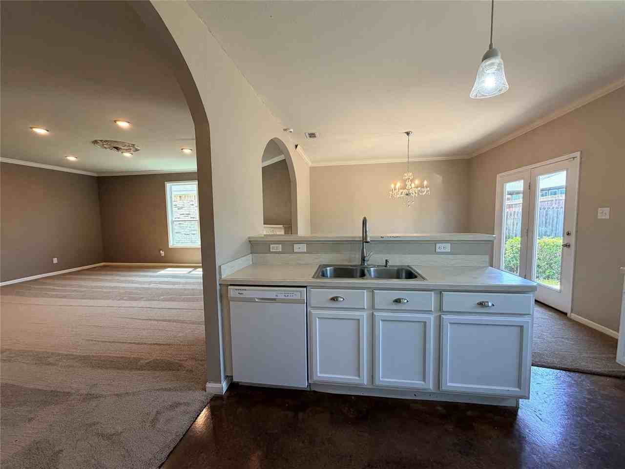5000 Wild Oats Dr - Photo 7 of 26