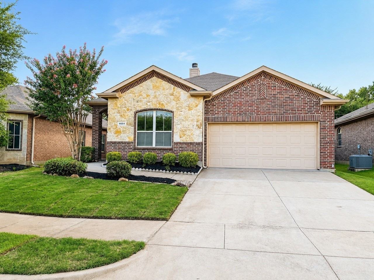 4604 Gunnison Dr - Photo 3 of 25