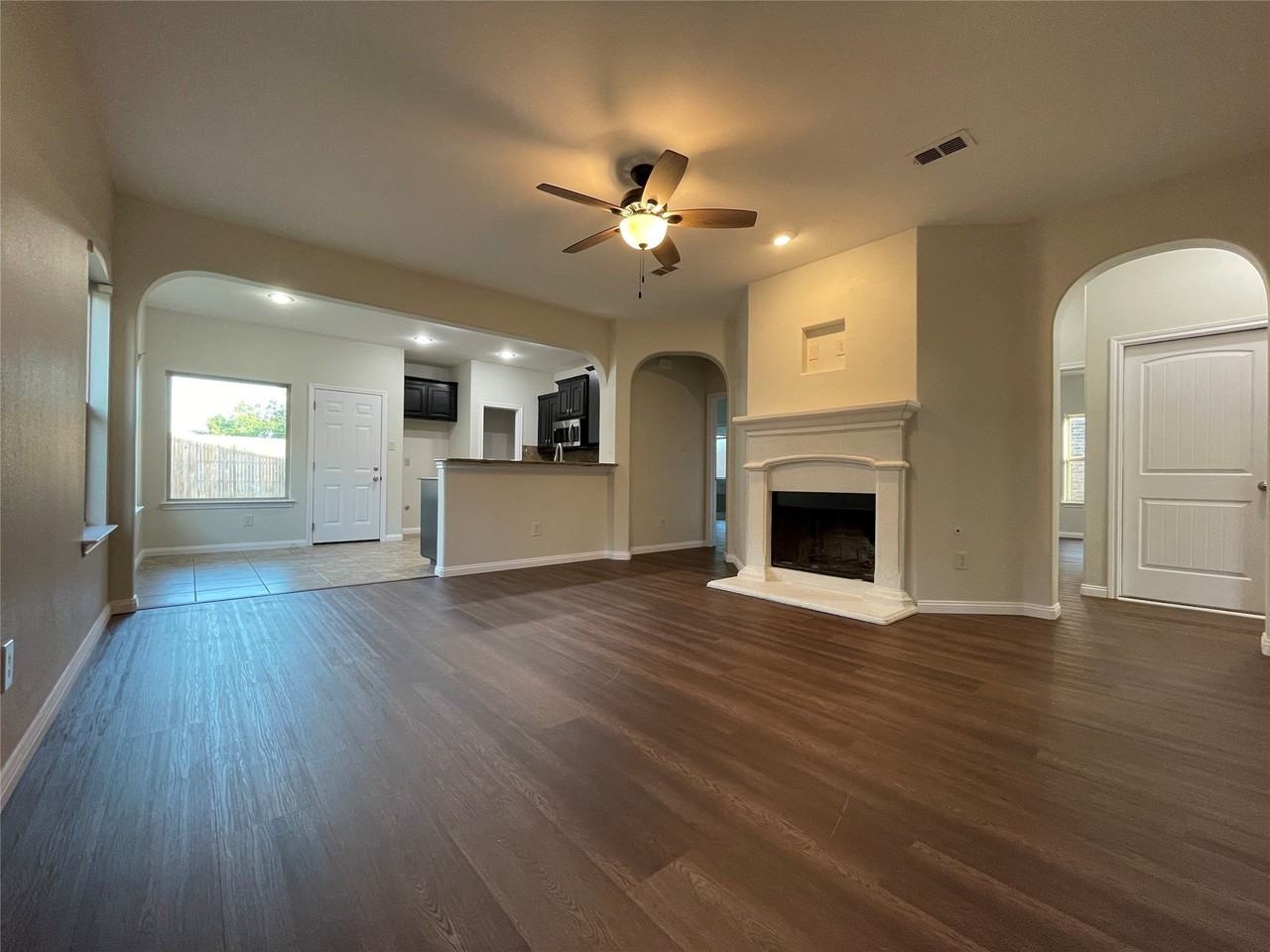 4604 Gunnison Dr - Photo 6 of 25