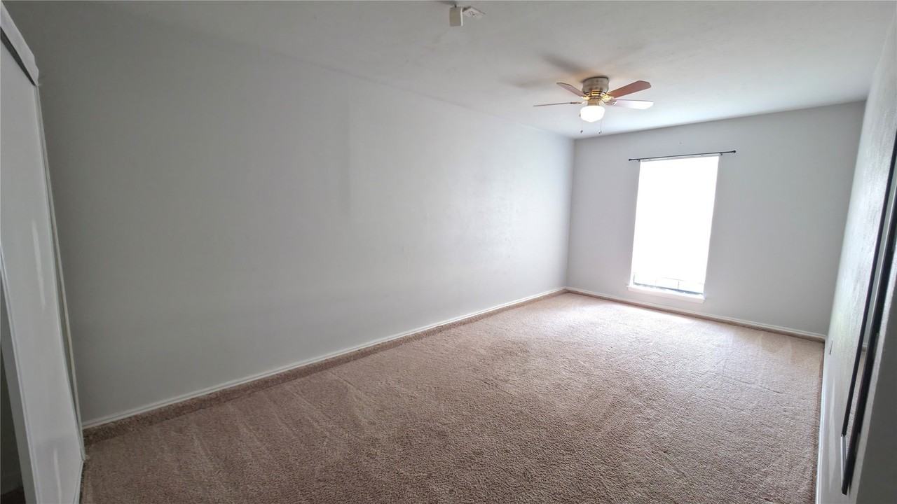 4514 Carmel Ln - Photo 7 of 12