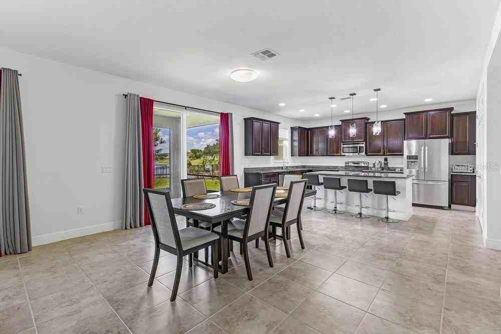 3802 Carrick Bend Dr - Photo 7 of 31
