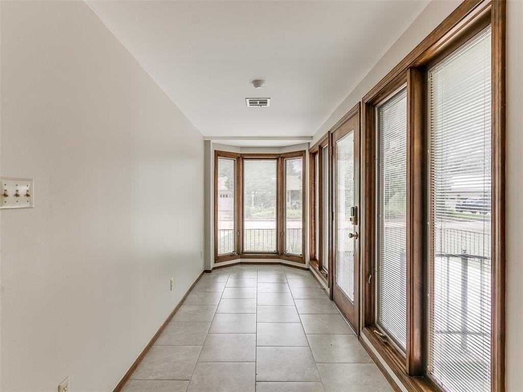 1214 Cruce St - Photo 3 of 32
