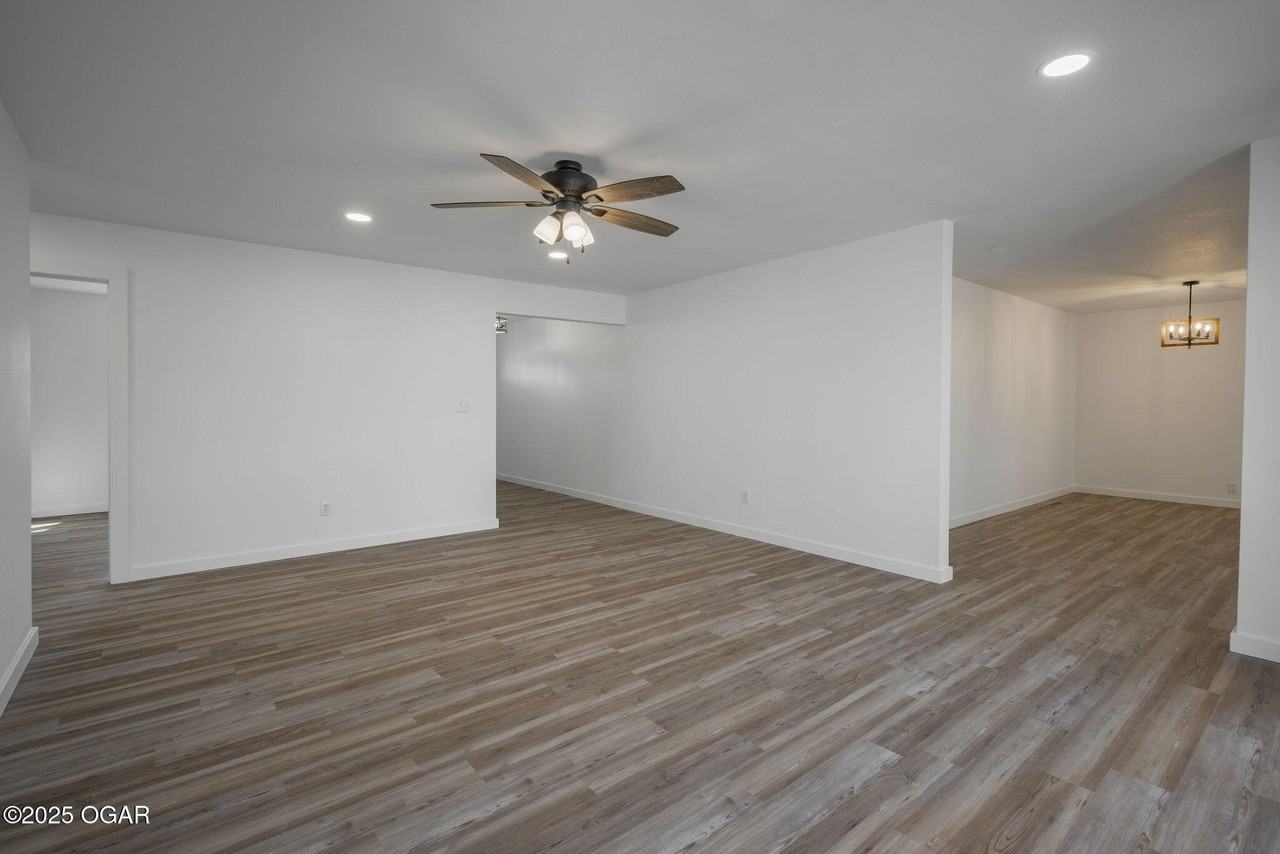 1304 Massachusetts Ave - Photo 4 of 14