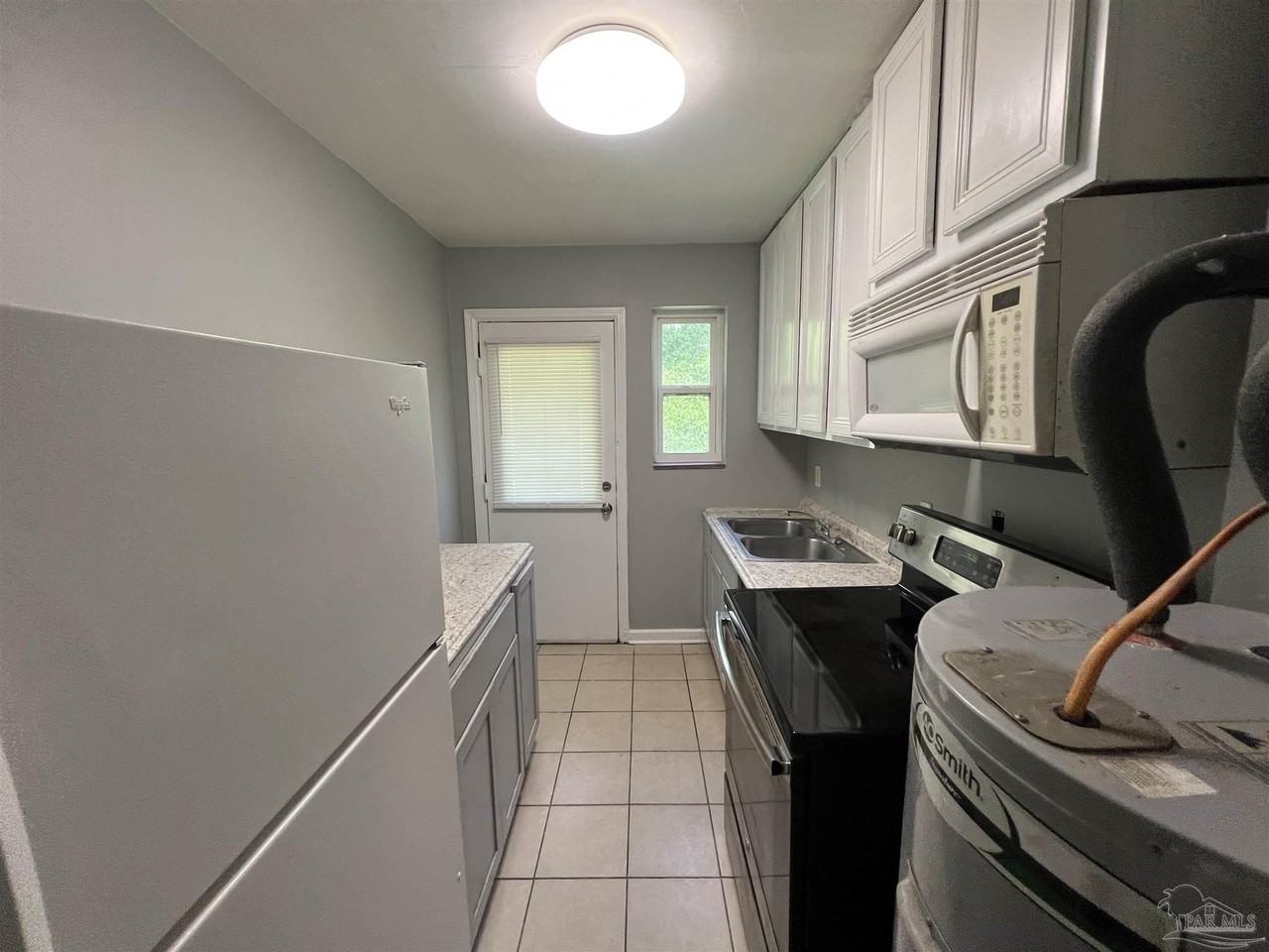 103 Ellinor Ct #B - Photo 4 of 15