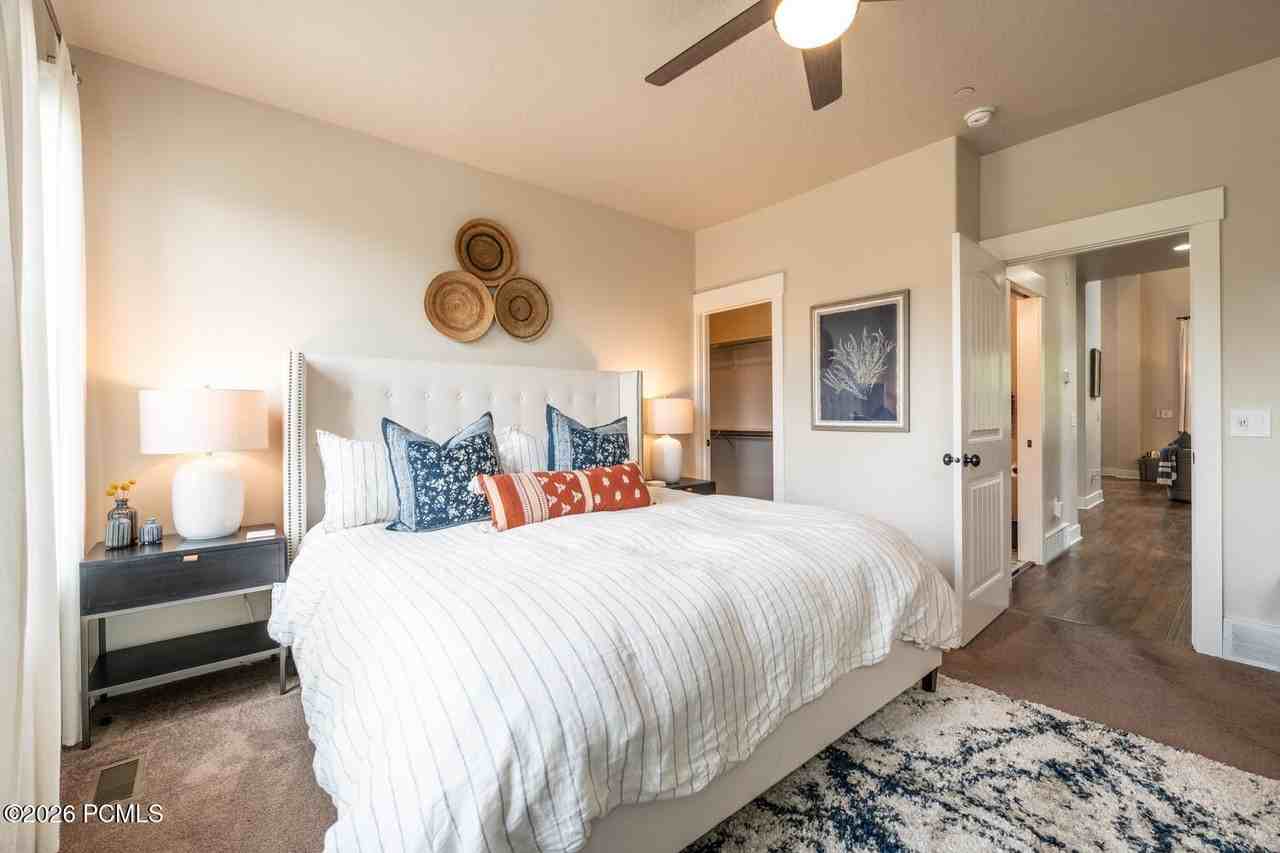 13281 N Alexis Dr - Photo 3 of 37