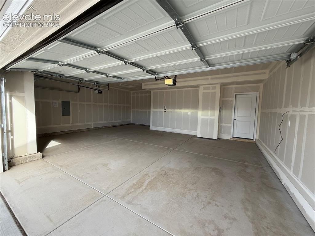 8221 Sophia Ln - Photo 3 of 26