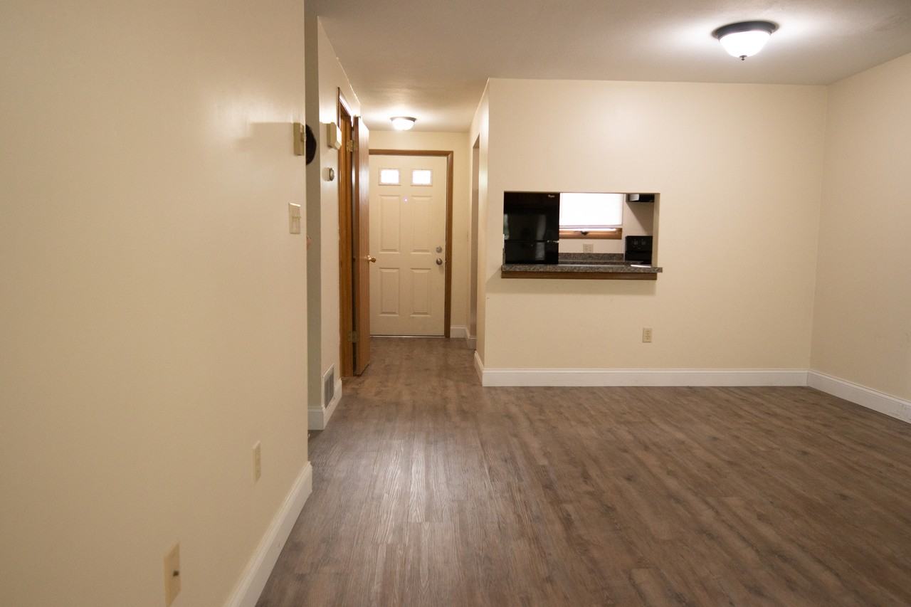 39 4th Ave #39 - Photo 2 of 9