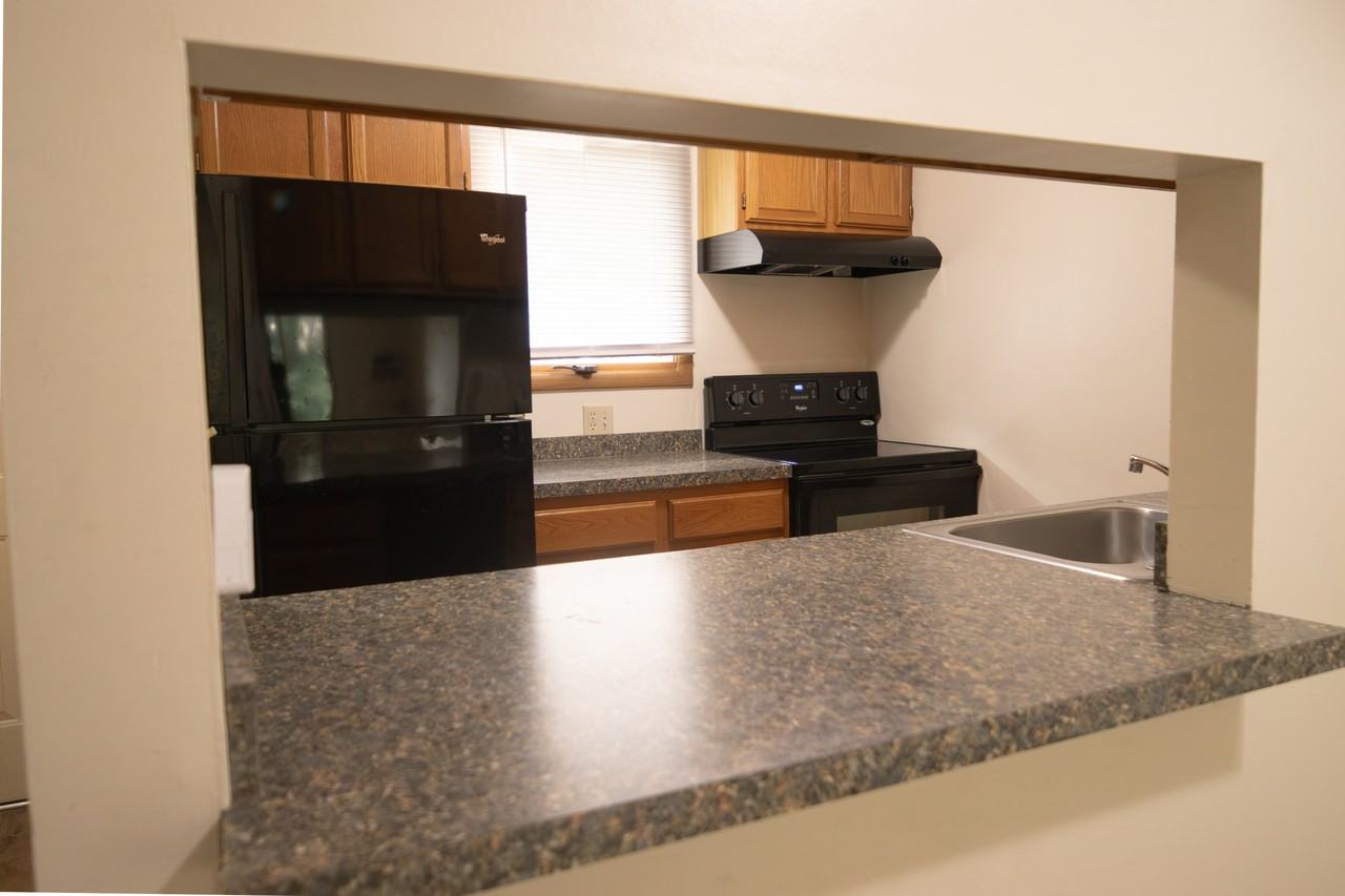 39 4th Ave #39 - Photo 3 of 9