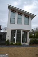 featured image of 370 2nd St