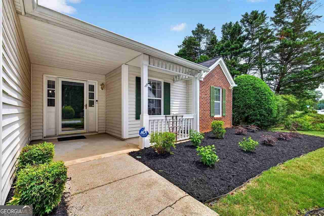 4502 Legend Hollow Ln - Photo 2 of 29