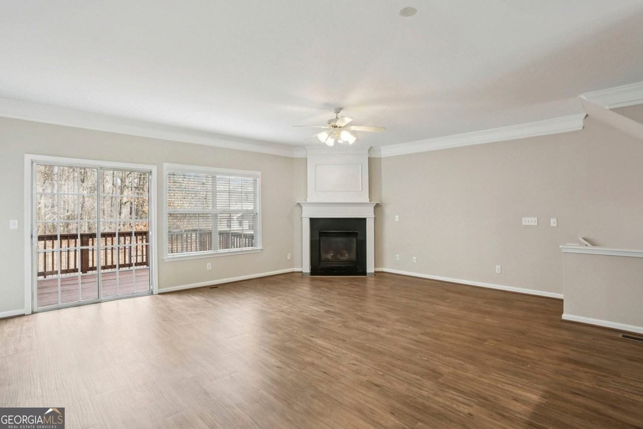 642 Bernay Way - Photo 3 of 21