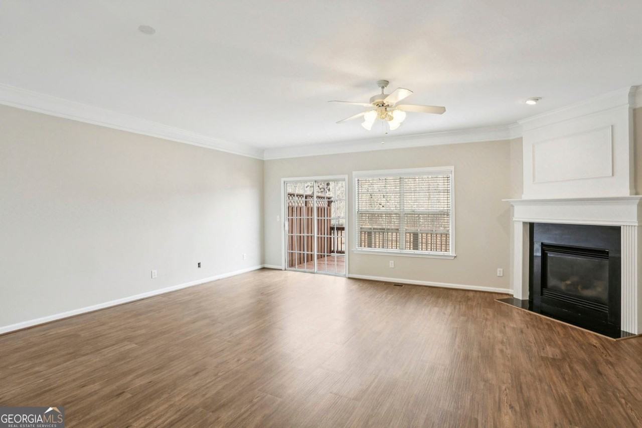 642 Bernay Way - Photo 4 of 21