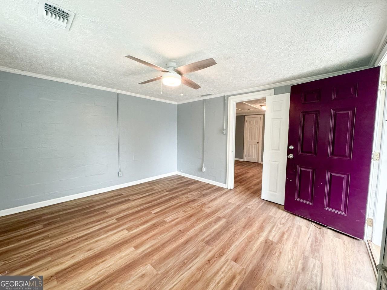 428 Circus St - Photo 2 of 8