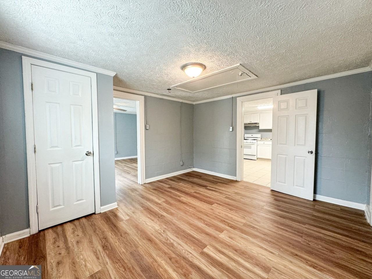 428 Circus St - Photo 5 of 8